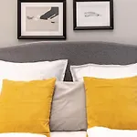 Assea Elegant Apartment With 2 Bedroom In Downtown